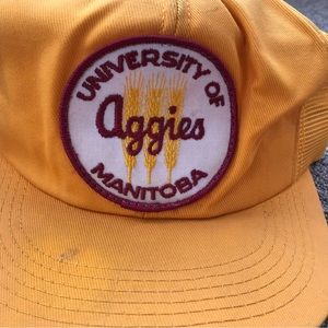 Vintage trucker hat U of M